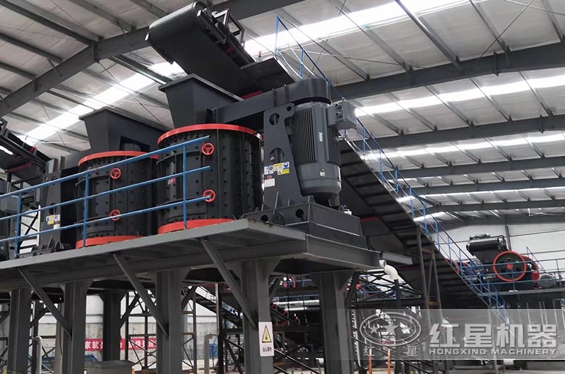 复合式破碎机现场