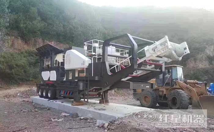 客户建筑垃圾处理设备正等待工作